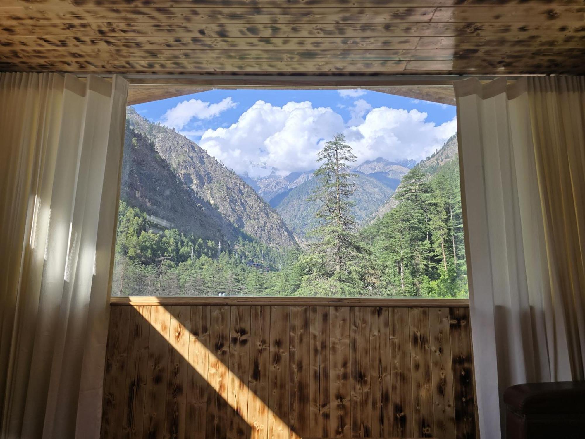 The Hillside Hotell Kasol Eksteriør bilde