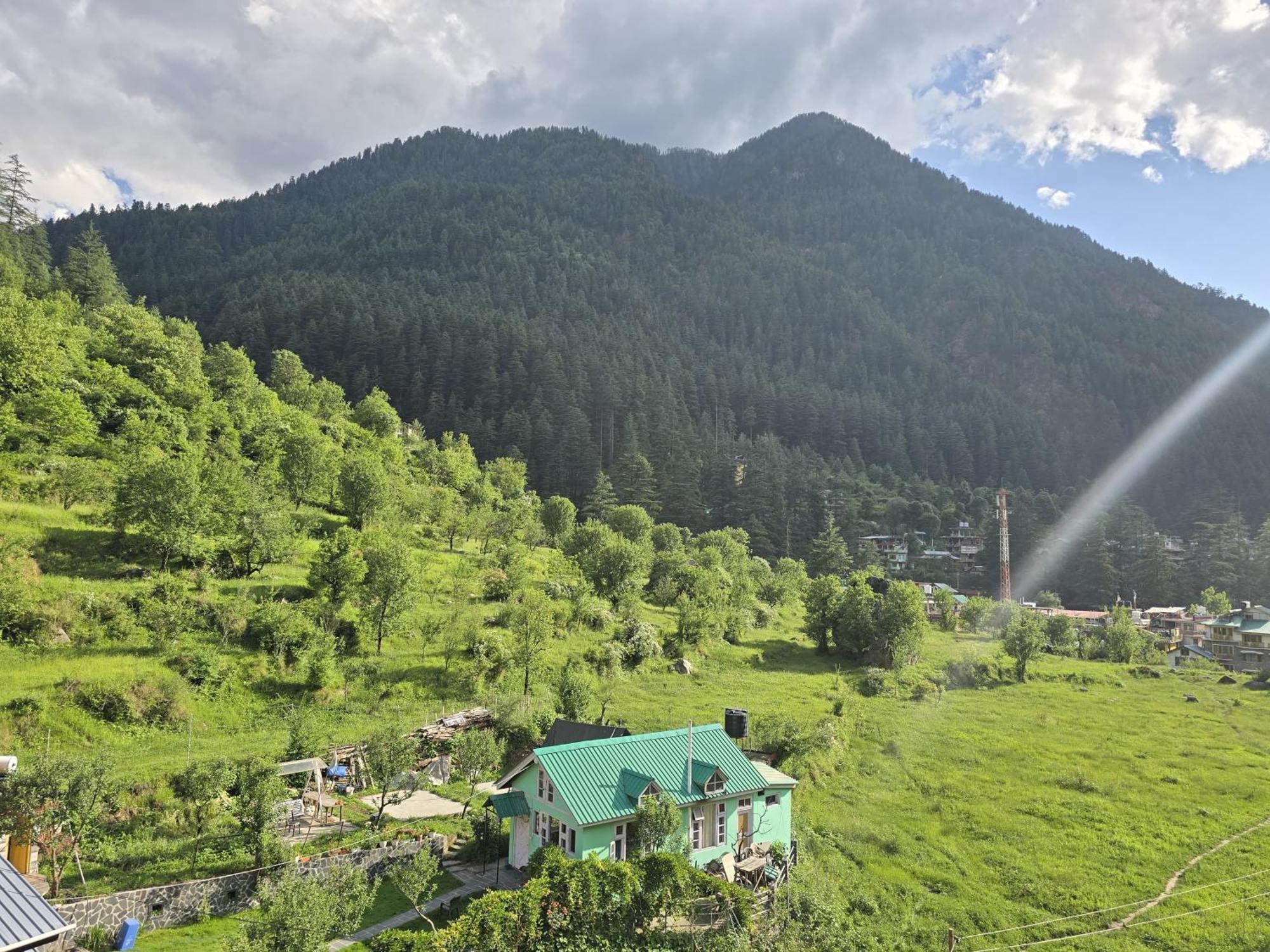 The Hillside Hotell Kasol Eksteriør bilde